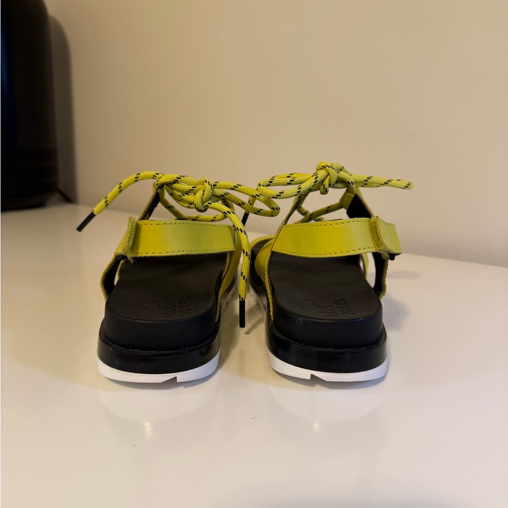 NEW Sorel Lace Sandals, Size 8 - Picture 5 of 9